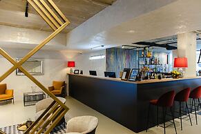 The Amberlyn Suite Hotel