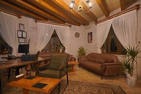 Cappadocia Secret Hill Cave Suites