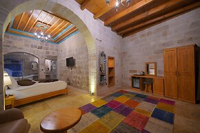Cappadocia Secret Hill Cave Suites