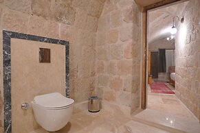Cappadocia Secret Hill Cave Suites