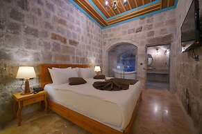 Cappadocia Secret Hill Cave Suites