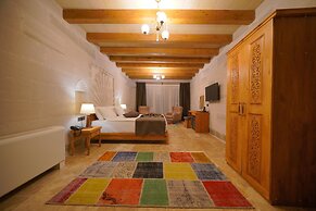 Cappadocia Secret Hill Cave Suites