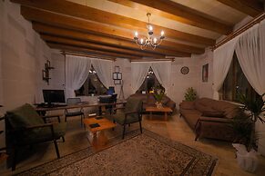 Cappadocia Secret Hill Cave Suites