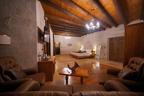 Cappadocia Secret Hill Cave Suites