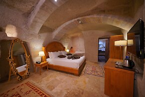Cappadocia Secret Hill Cave Suites