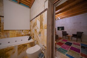 Cappadocia Secret Hill Cave Suites