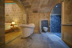 Cappadocia Secret Hill Cave Suites
