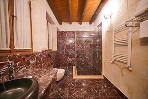 Cappadocia Secret Hill Cave Suites