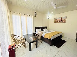 In Apple Estate Kanatal