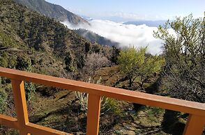 In Apple Estate Kanatal