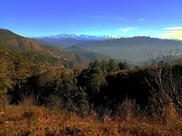 In Apple Estate Kanatal