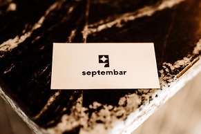 Hotel septembar