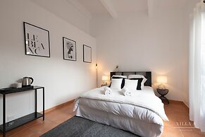 Villa B