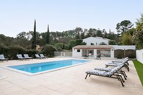 Villa B