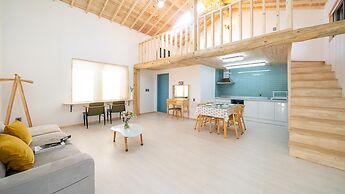 Gangneung Ggabinejip Hanok Pension