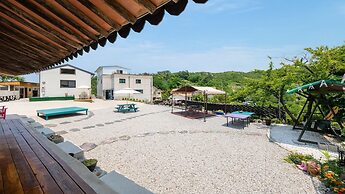 Gangneung Ggabinejip Hanok Pension