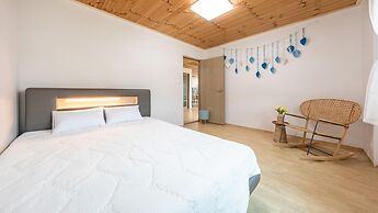 Gangneung Ggabinejip Hanok Pension