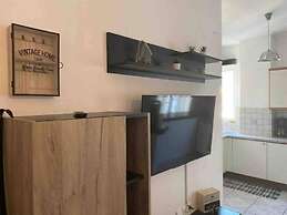 Well Designed 2 Bdr Apartment