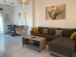 Well Designed 2 Bdr Apartment