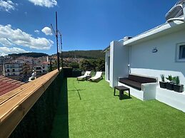 Rooftop Apartment With Garden in Ioannina