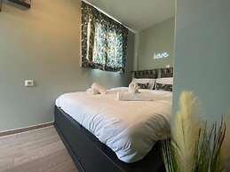 Rooftop Apartment With Garden in Ioannina