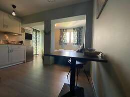 Rooftop Apartment With Garden in Ioannina