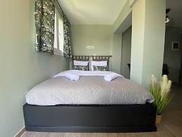 Rooftop Apartment With Garden in Ioannina