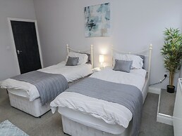 Malcolm Miller House