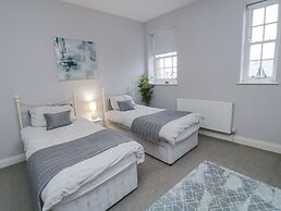 Malcolm Miller House