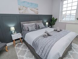 Malcolm Miller House