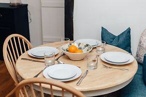 Chalk House - Pet Friendly - From 125 Per Night