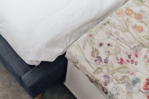 Chalk House - Pet Friendly - From 125 Per Night