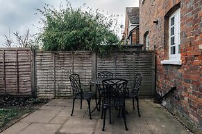 Chalk House - Pet Friendly - From 125 Per Night