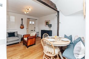 Chalk House - Pet Friendly - From 125 Per Night
