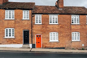 Chalk House - Pet Friendly - From 125 Per Night