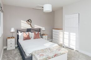 Chalk House - Pet Friendly - From 125 Per Night