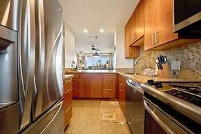 Menehune Shores, #623 2 Bedroom Condo by RedAwning