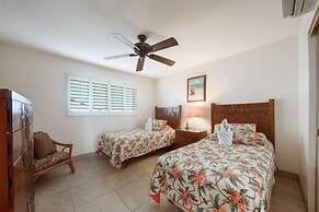 Menehune Shores, #623 2 Bedroom Condo by RedAwning
