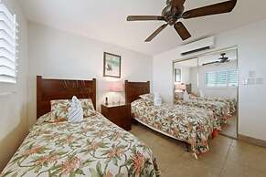 Menehune Shores, #623 2 Bedroom Condo by RedAwning