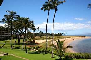 Menehune Shores, #623 2 Bedroom Condo by RedAwning