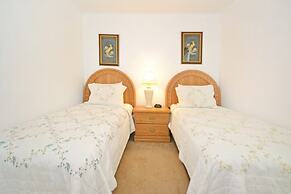 Oriental Charm 4 Bedroom Home by RedAwning