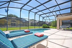 Oriental Charm 4 Bedroom Home by RedAwning