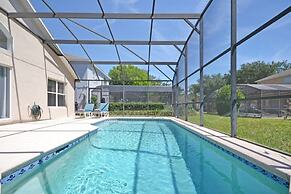 Oriental Charm 4 Bedroom Home by RedAwning