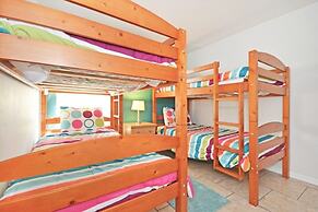 Palm Villa 4 Bedroom Home by RedAwning