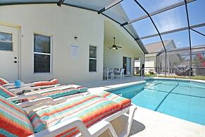 Palm Villa 4 Bedroom Home by RedAwning