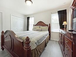 Mariel Oasis 6 Bedroom Home by RedAwning