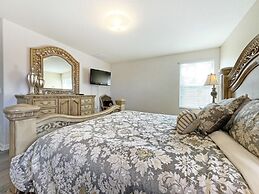 Mariel Oasis 6 Bedroom Home by RedAwning