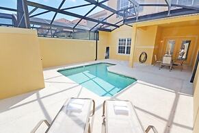 Candy Palm 4 Bedroom Townhouse by RedAwning