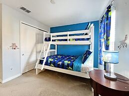 Candy Palm 4 Bedroom Townhouse by RedAwning