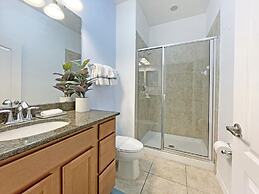 Candy Palm 4 Bedroom Townhouse by RedAwning